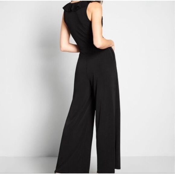Modcloth Black Surplice Ruffle Refined Sleeveless Wide Leg Jumpsuit Women’s L - Picture 2 of 13